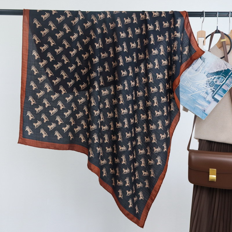 Écharpe en mélange de soie et  - Winter Clothing Hong Kong avis et prix